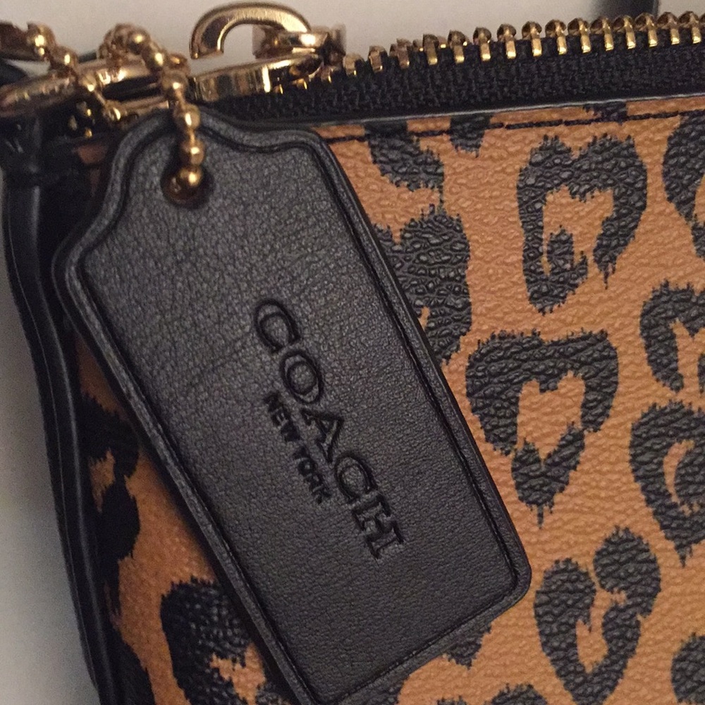 Coach Bag - Picture 3 of 4